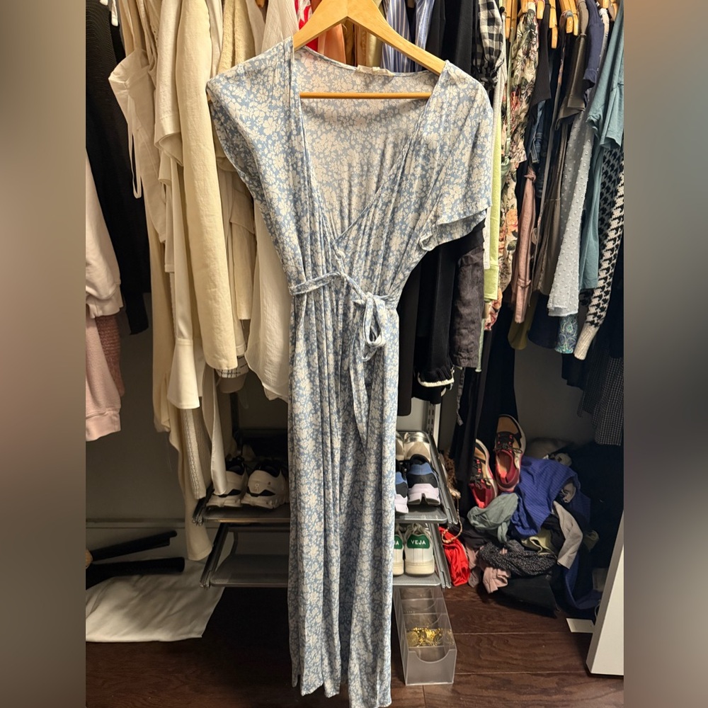 Olivaceous Light Blue Floral Maxi Dress